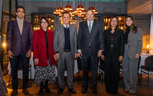ESPAÑA: BHD y embajada RD dialogan sobre proyectos sociales y económicos