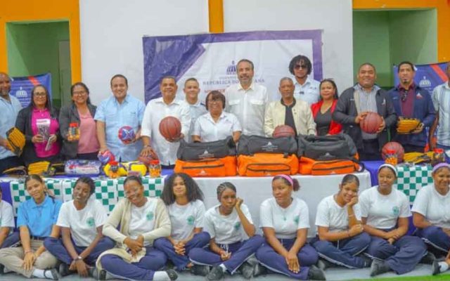 Promueven práctica deportiva en la provincia de Barahona