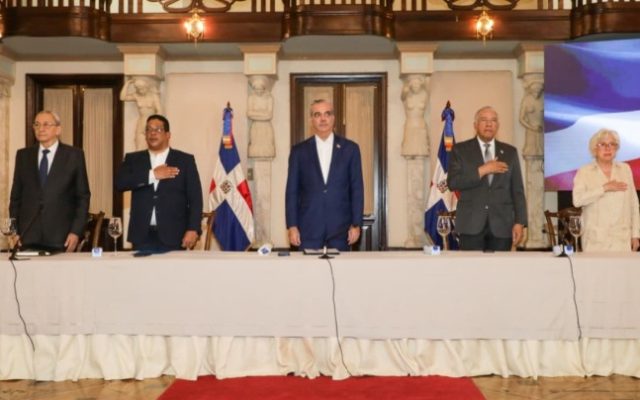 Nueva ley favorece las mipyes, endurece castigo a corrupción