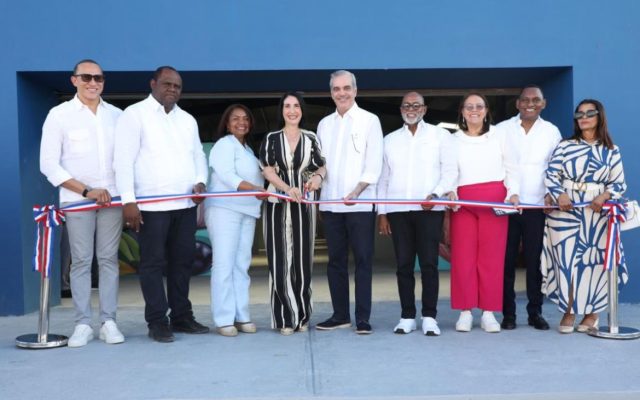Presidente inauguró obras en municipio Las Matas de Farfán