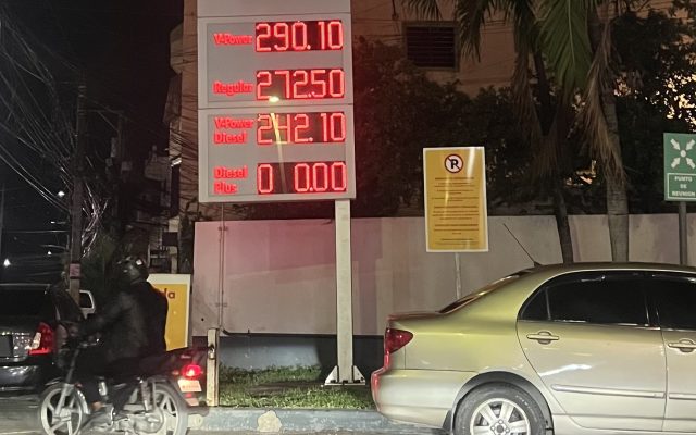 Gobierno RD mantiene precios de los combustibles esenciales