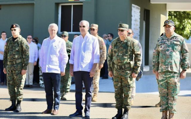 Presidente electo Chile recorre muro construye R.Dominicana
