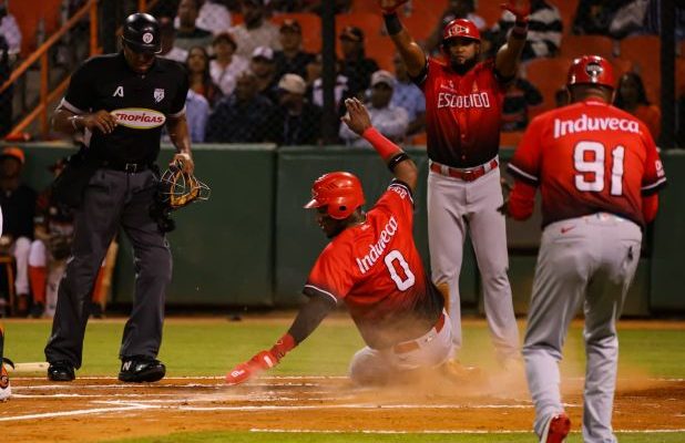 Junior Lake y la experiencia que marca el éxito de los Leones