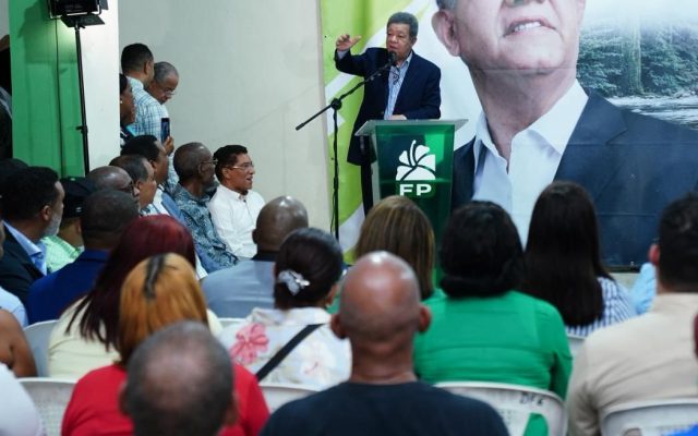 Leonel acusa PRM de comprar elecciones con fondos SeNaSa