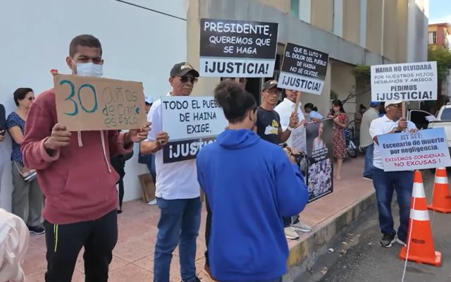 Familiares 236 víctimas de la discoteca Jet Set piden justicia