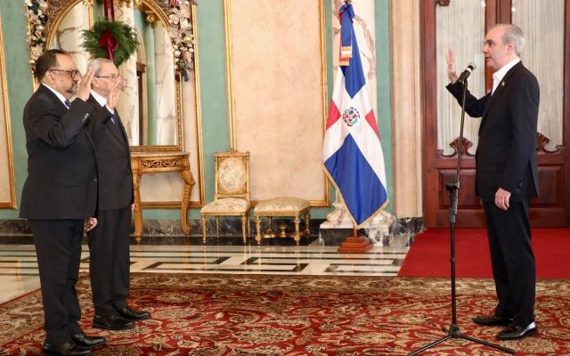 Presidente Abinader juramentó a Peralta Romero y a Subero Isa