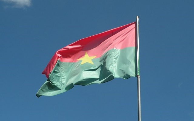 BURKINA FASO: El Gobierno disuelve los partidos políticos