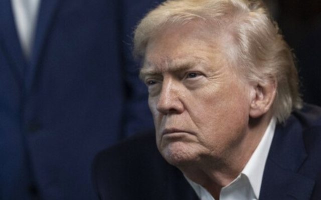 Trump amenaza a Irán con el «infierno» si reprime protestas