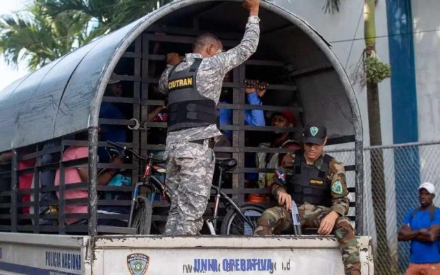 La DGM detiene a 15 haitianos ilegales y a dos dominicanos