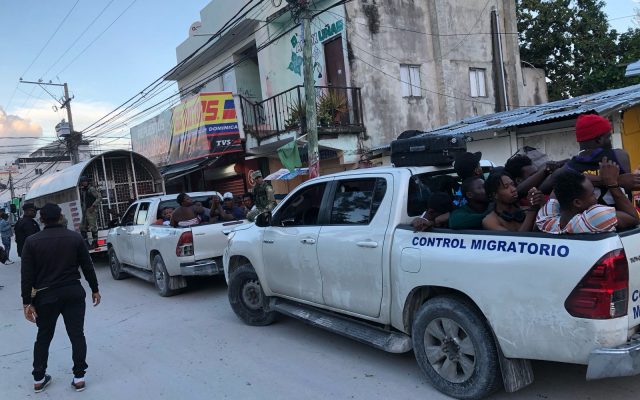 Migración deportó en 2025 a 379,553 haitianos ilegales