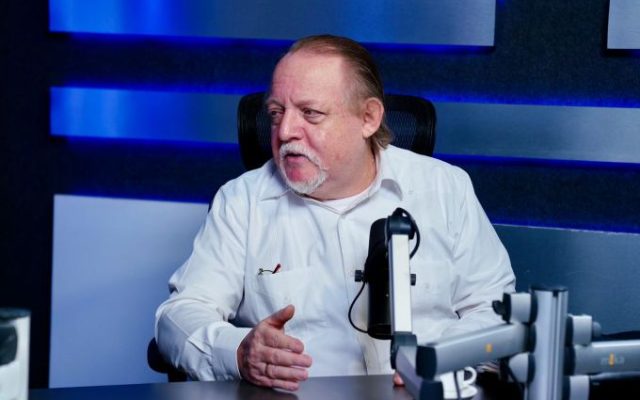 Economista advierte que sin reformas no habrá crecimiento