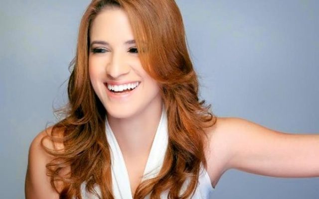Cantante Nathalie Hazim vuelve con “Íntimamente Acústico”