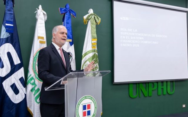 SB comparte enseñanza para misión de financiera efectiva
