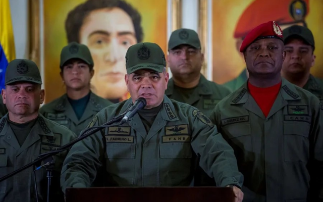 Militares dicen Maduro es “el Presidente”; exigen su libertad