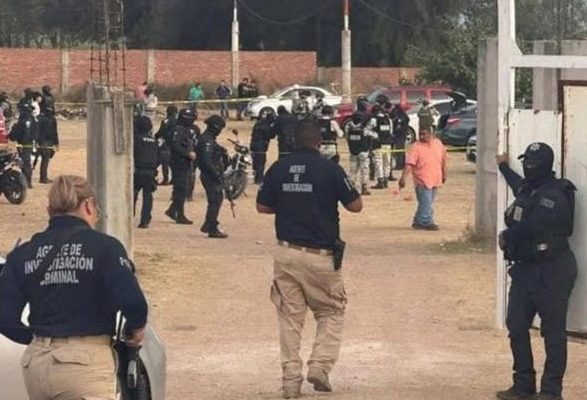 MEXICO: Once muertos deja tiroteo en un campo de fútbol