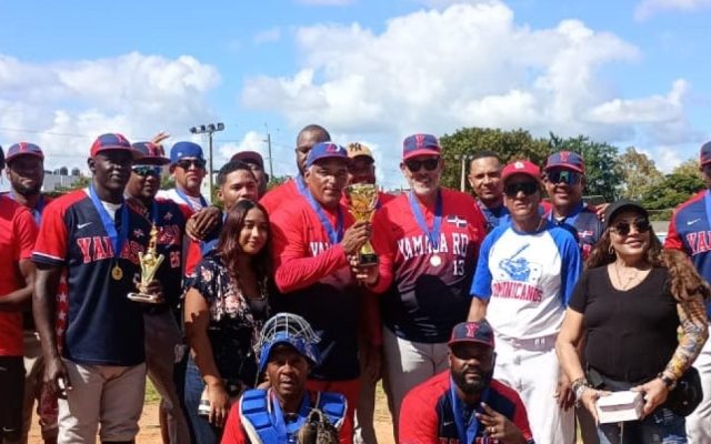 Yamasá se corona campeón del Torneo de Béisbol Viejas Glorias