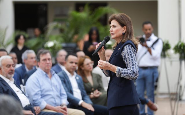 Vice participa en presentación sobre avances Medio Ambiente