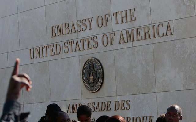 Embajada de EEUU en Haití anuncia programa de becas