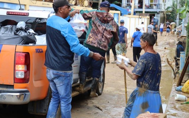 DASAC asiste a familias afectadas por inundaciones