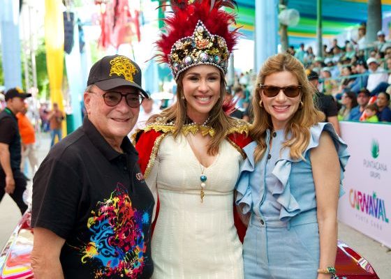 Mariasela Álvarez es la Reina Momo del Carnaval Punta Cana