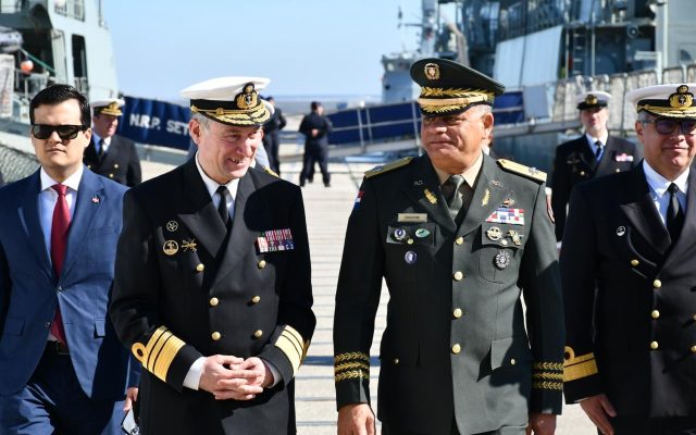 Ministro de Defensa de la RD visita base naval portuguesa