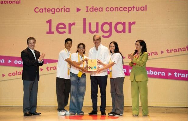 Ganan estudiantes del INTEC competencia República de Ideas