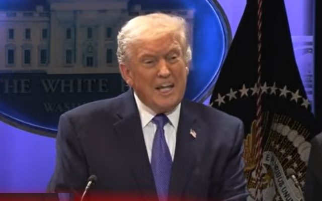 Trump desafíó Supremo EEUU; rechazó su decisión arancelaria
