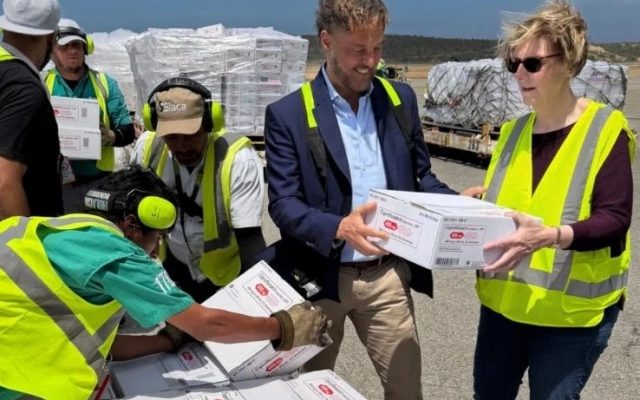 Venezuela recibe 65 toneladas suministros médicos de EEUU