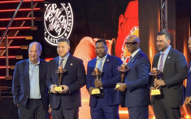 González,Tejada, Colón y Franco son exaltados al Béisbol Latino