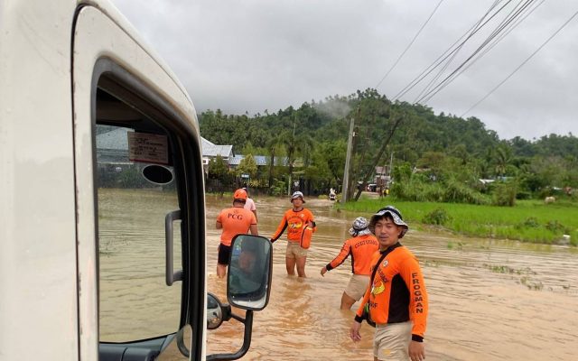 FILIPINAS: Al menos 12 muertos por el paso de tormenta tropical
