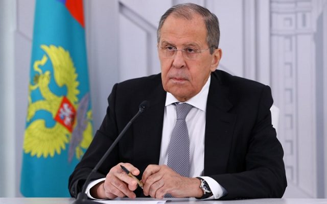Rusia dice adoptaría medidas si militarizan isla de Groenlandia
