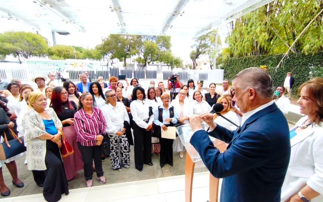 PRD conmemora natalicio de Peña Gómez y resalta su legado