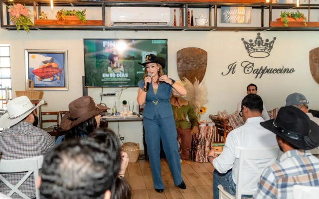 Empresaria Cheryl Victoria presenta Agroconecta