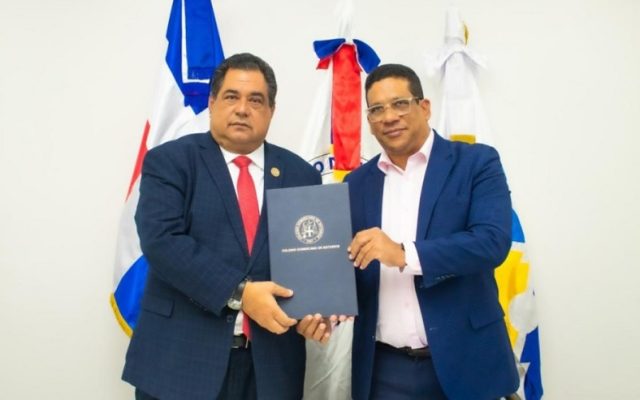 Notarios y la DGCP buscan la transparencia en licitaciones