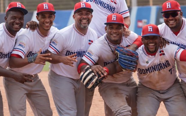 RD vence a Canadá y Cuba en Campeonato Panam de Softbol