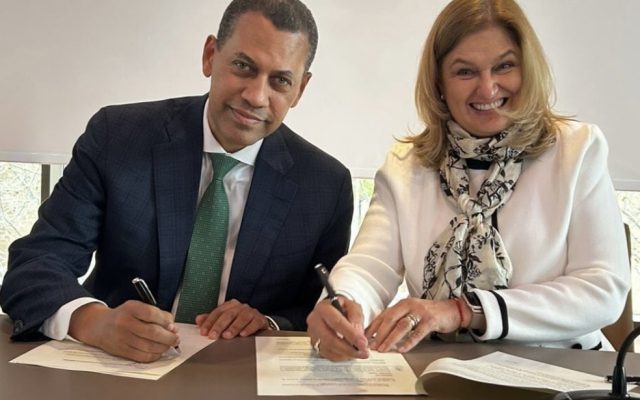 BARCELONA: Indotel firma acuerdos para fortalecer capacidades regulatorias