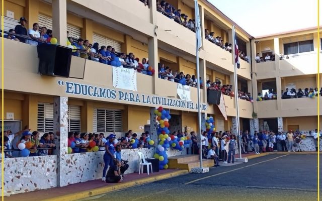 El Gobierno ofrecerá servicios médicos gratuitos en escuelas