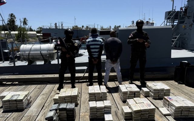 Con apoyo de EE.UU, R. Dom. ocupa 261 paquetes de cocaína