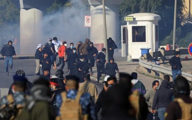 Diez muertos en protestas ante Consulado de EEUU en Pakistán