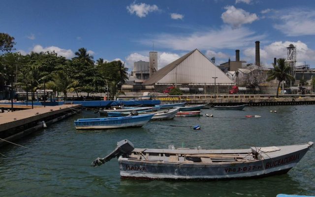 Inauguran muelle pesquero de Haina Oriental durante un acto