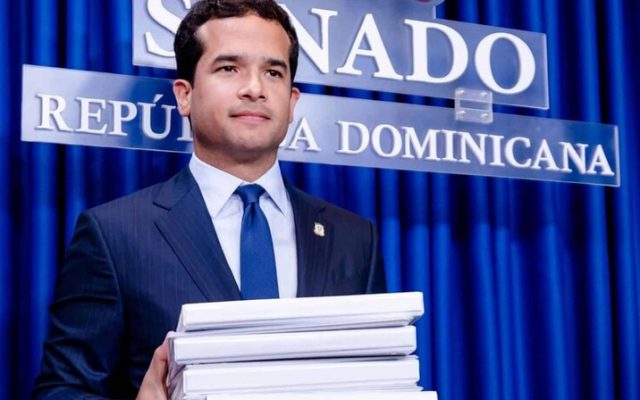 Somete de nuevo proyecto eliminar anticipo a mipymes