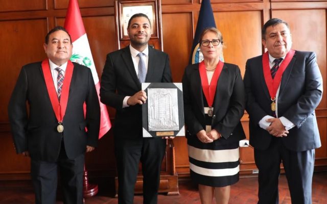PERU: Fiscal Merlin Mateo representa a RD en intercambio alto nivel