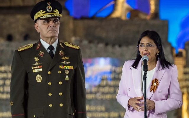 Delcy destituye al ministro de Defensa, Vladimir Padrino