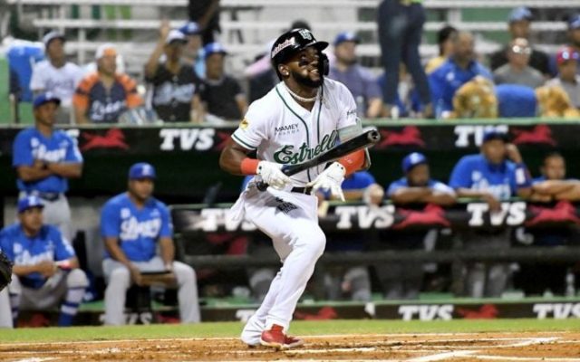 Utility Vidal Brujan llega en cambio a Leones del Escogido