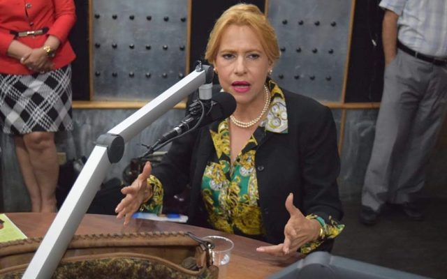 Soraya Aquino critica carga de la crisis en hogares dominicanos