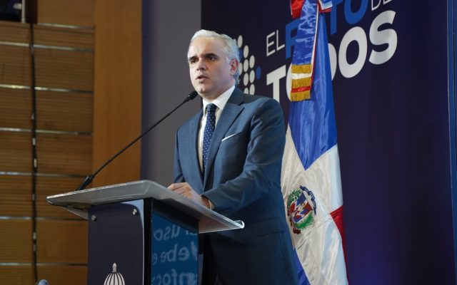 Ministro de Educación de RD participa en cumbre UNESCO
