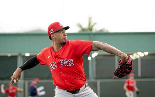 Lanzador dominicano llama atención de New York Yankees