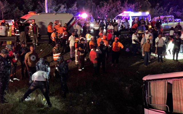 Muertos y heridos este domingo en tres accidentes de tránsito