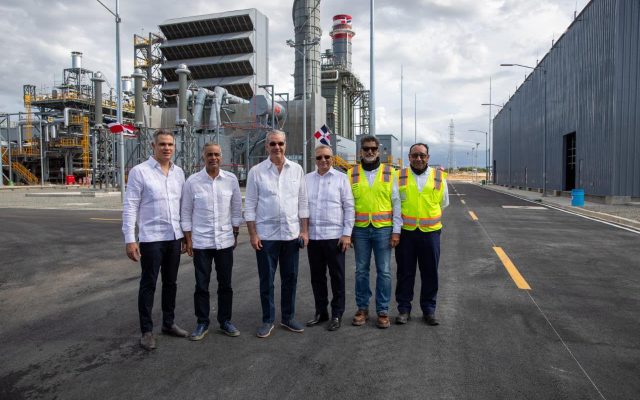 Dice termoeléctrica Manzanillo es la más moderna del Caribe