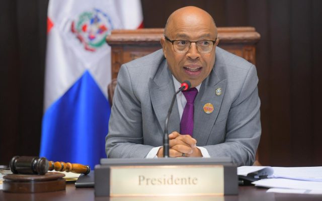 Pacheco reitera la Cámara de Diputados no tocará cesantía